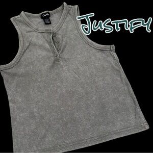 NWOT Justify Henley Style Ribbed Cropped Tank Top in Vintage Grey. Size Small